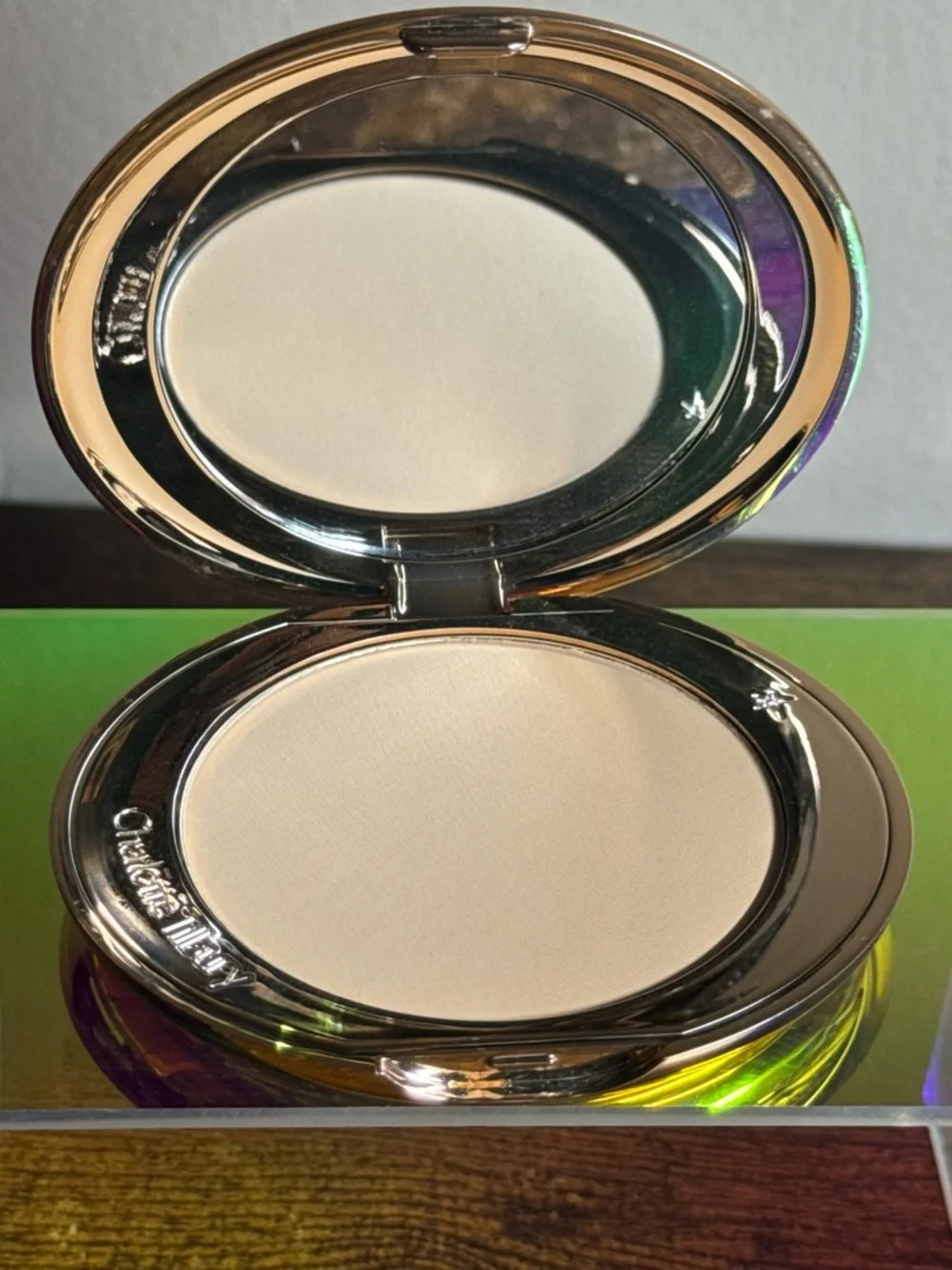 Charlotte Tilbury Airbrush Flawless Finish Blurring & Setting Powder 2 medium
